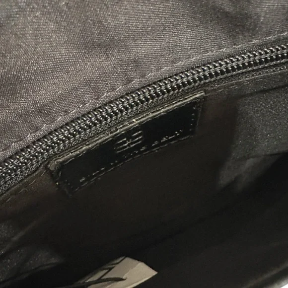 B-Low the Belt Nwt Black Rose Gold Stud Clutch - Picture 5 of 7